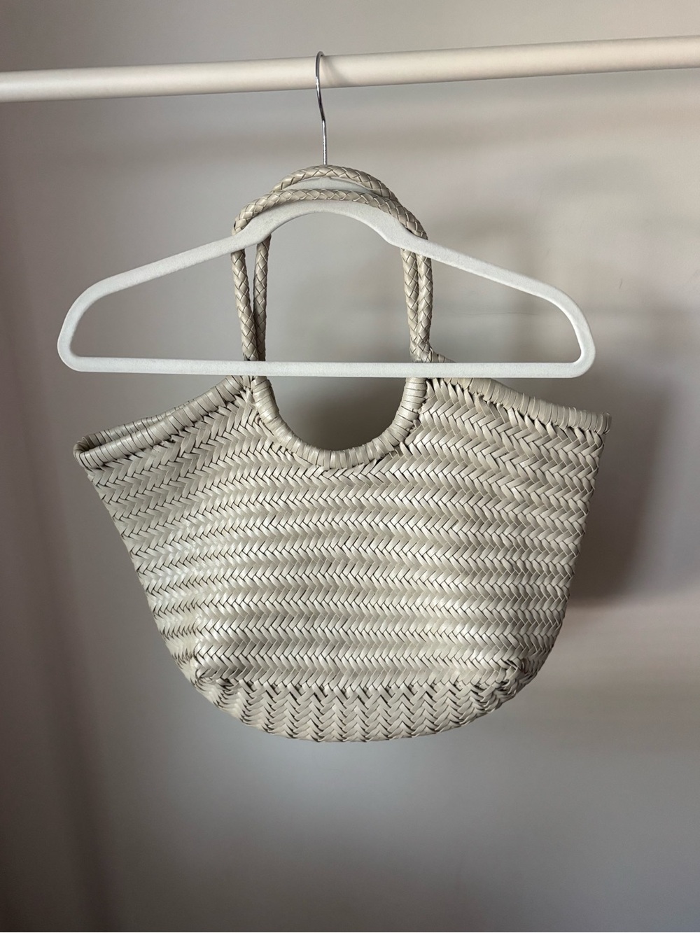 Dragon Diffusion, Nantucket Big in Pearl - Picture 8 of 10
